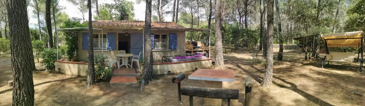 Maisonnette en pleine nature Le Beausset 0*,